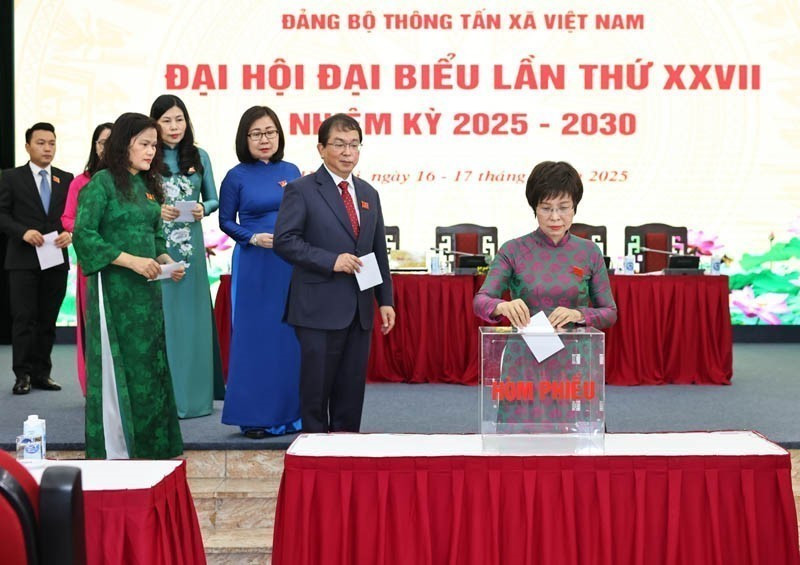 vna-potal-dai-hoi-dai-bieu-dang-bo-thong-tan-xa-viet-nam-lan-thu-27-nhiem-ky-2025-2030-8153647.jpg