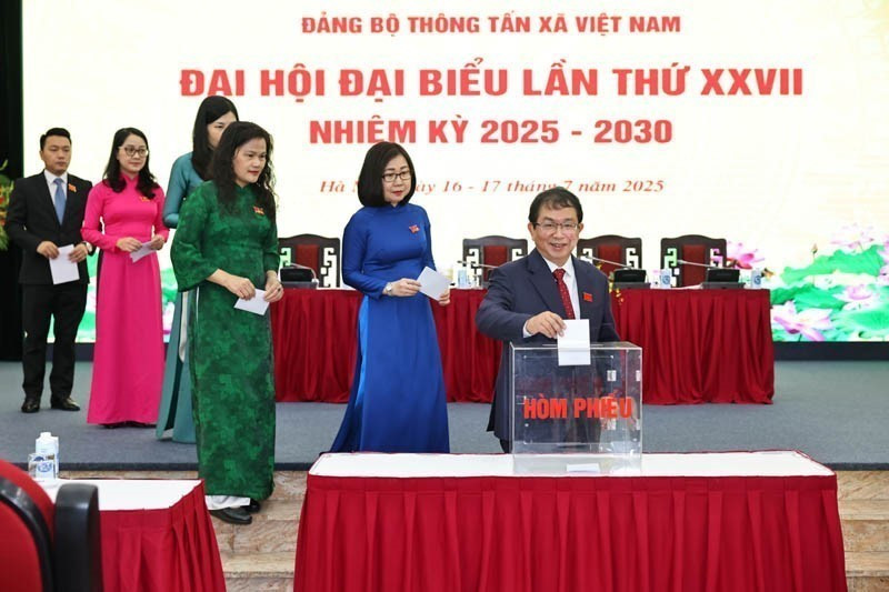 vna-potal-dai-hoi-dai-bieu-dang-bo-thong-tan-xa-viet-nam-lan-thu-27-nhiem-ky-2025-2030-8153648.jpg