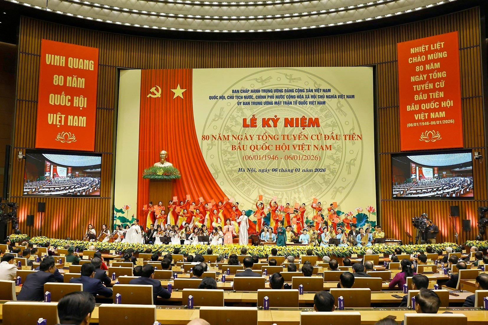 vna-potal-le-ky-niem-80-nam-ngay-tong-tuyen-cu-dau-tien-bau-quoc-hoi-viet-nam-8513446.jpg