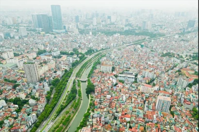 首都河内解放71周年：河内不断融入与发展