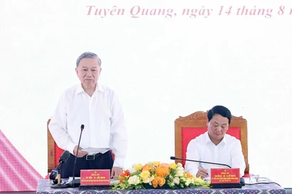 越共中央总书记苏林发言。图自越通社