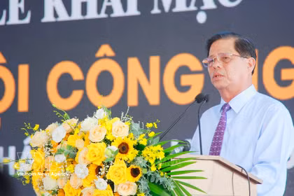 原庆和省人民委员会主席、第十一、十二、十三届国会代表阮晋遵 图自越通社