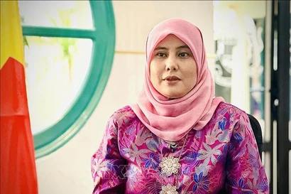 马来西亚驻越副大使希克·艾达·萨福拉·尼扎·奥斯曼。图自越通社