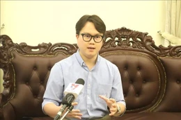 马来西亚东南亚历史与国防问题研究员恩佐·沈宏俊。图自越通社