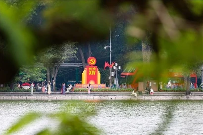 首都河内洋溢喜悦气氛，期待国家重大政治盛会。图自越通社