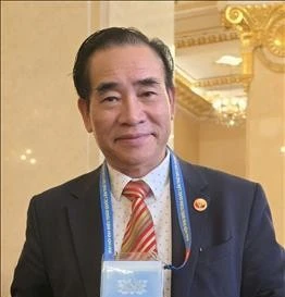 越共十四大：德国侨胞记者坚信大会带来的巨大信心与期待