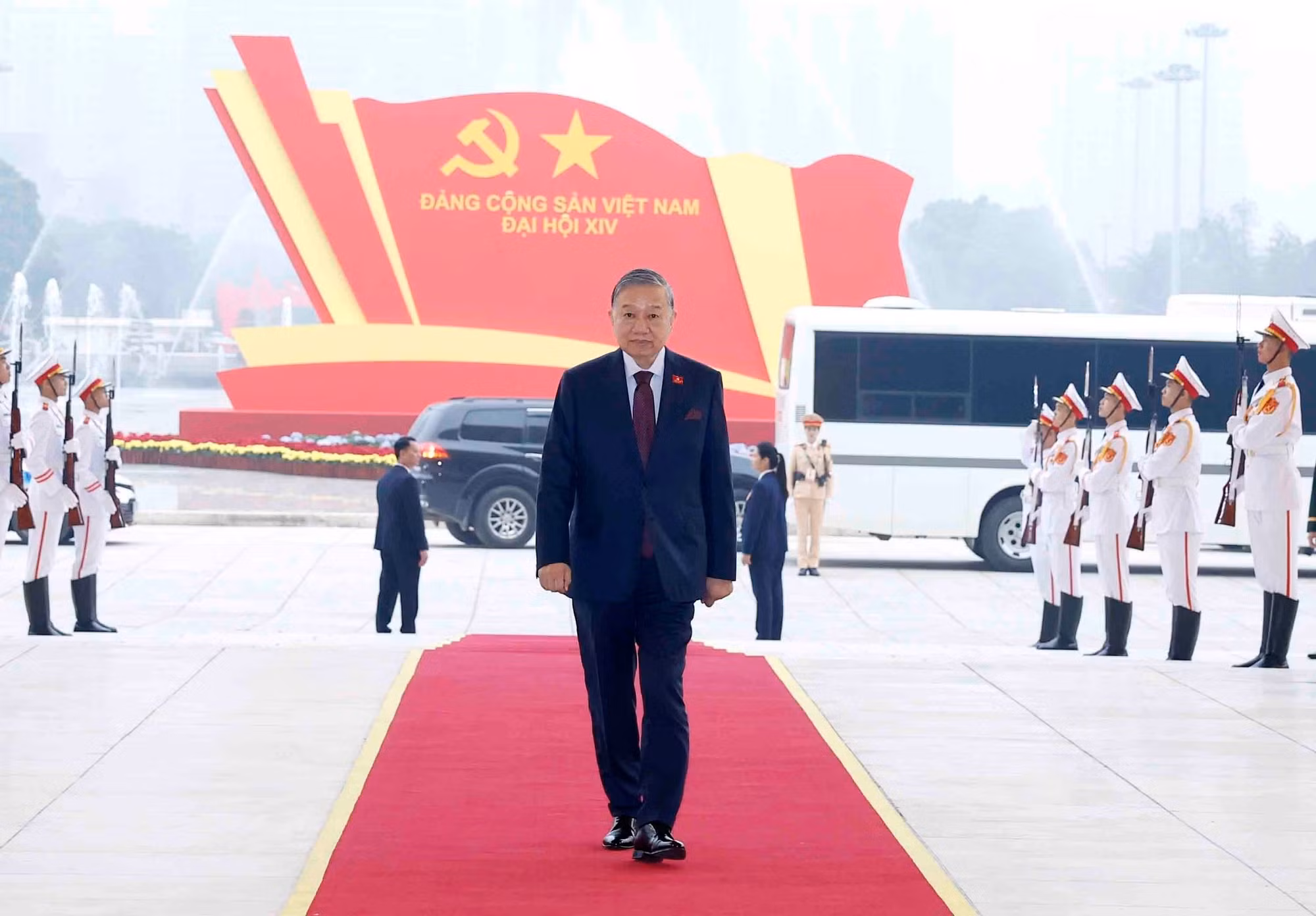 vna-potal-lanh-dao-dang-nha-nuoc-du-phien-hop-tru-bi-dai-hoi-xiv-cua-dang-8537578-1.jpg