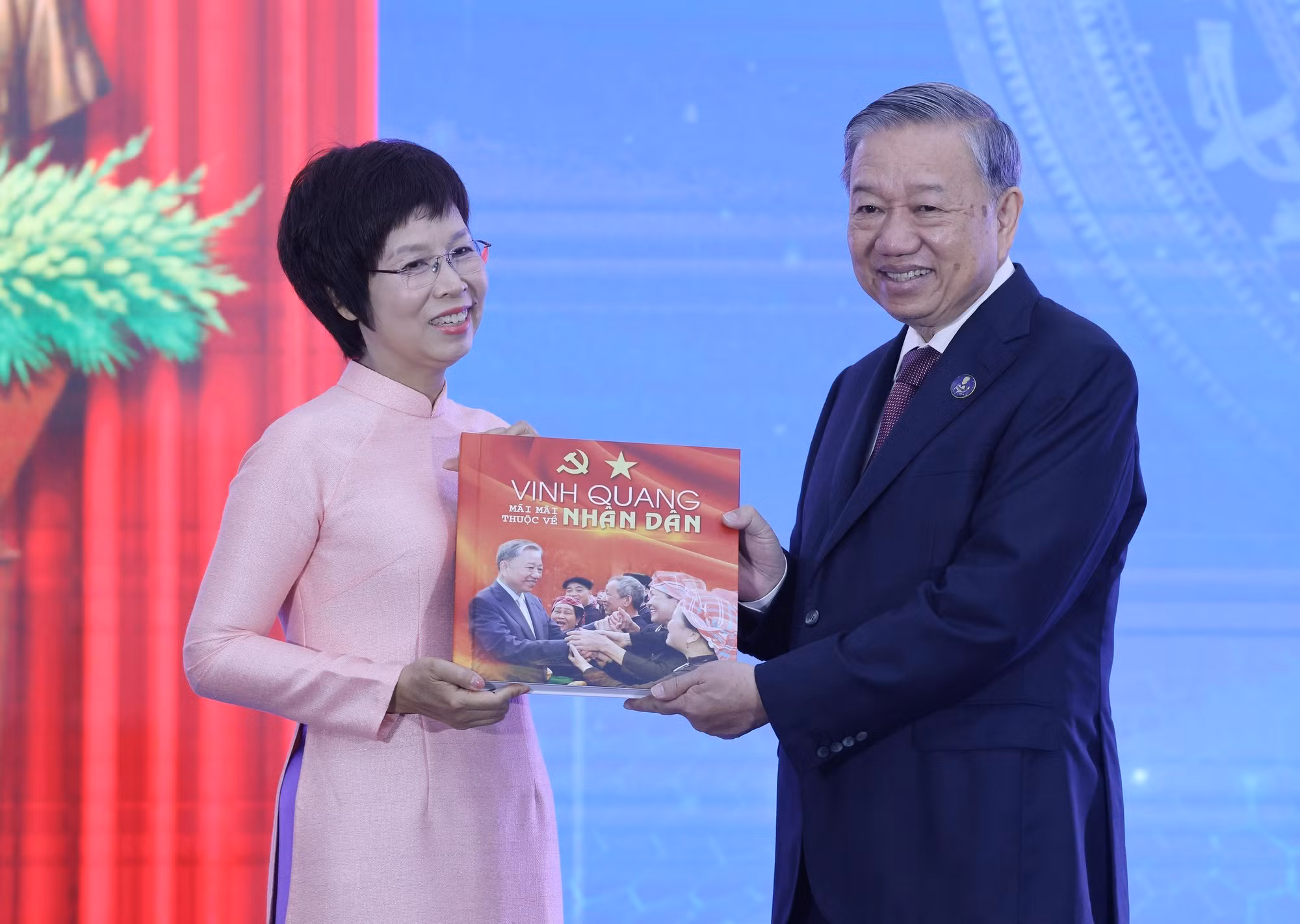 vna-potal-tong-bi-thu-to-lam-du-le-ky-niem-80-nam-ngay-truyen-thong-thong-tan-xa-viet-nam-8274110.jpg