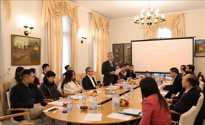 座谈会现场。图自越通社