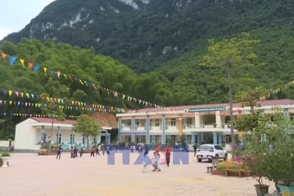 让“求学识字”的梦想在边疆落地生根