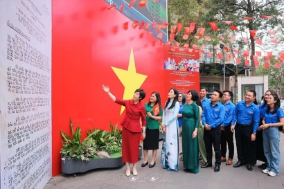 续写辉煌历史篇章 越通社与国家迈入新纪元