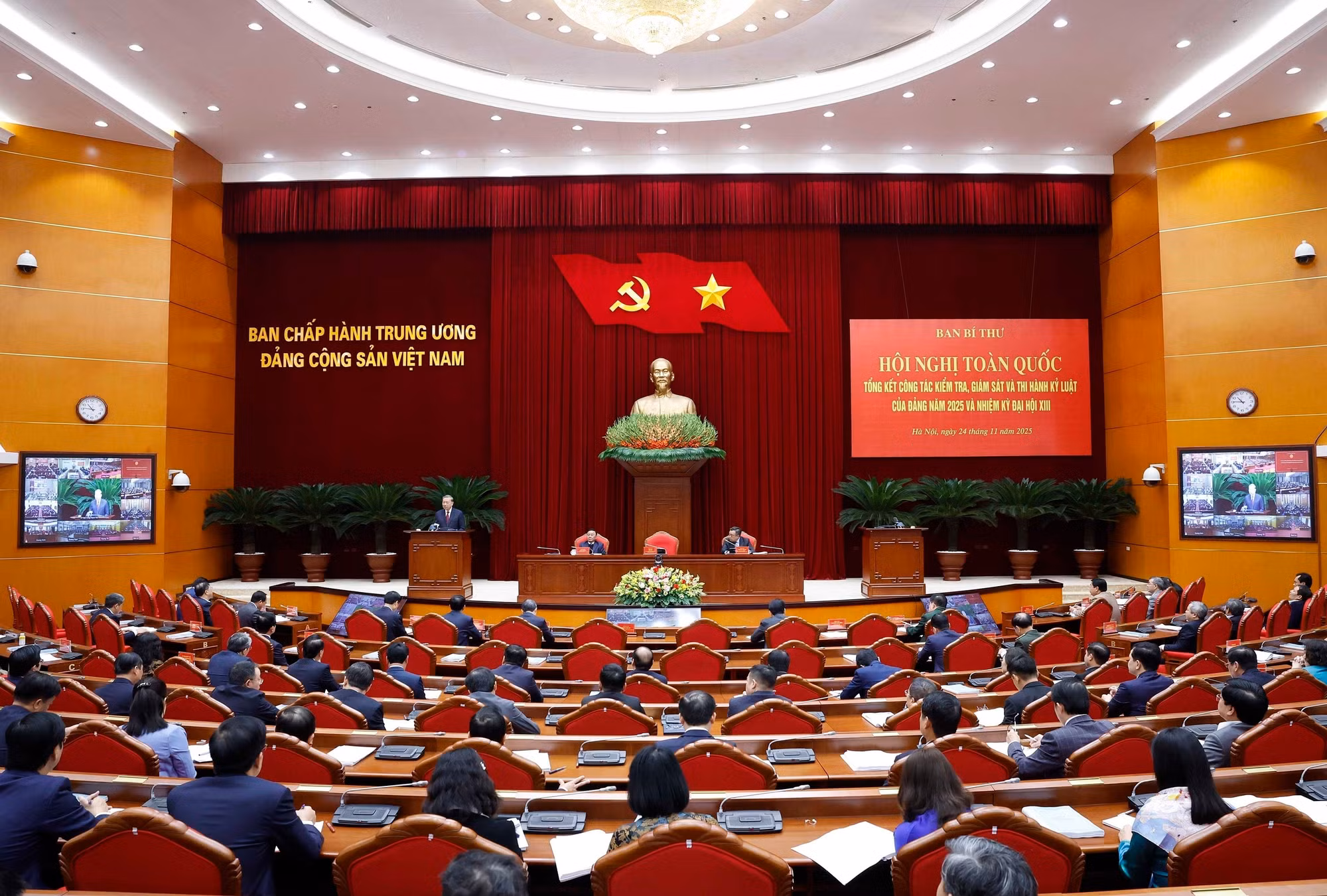 vna-potal-tong-bi-thu-to-lam-chu-tri-hoi-nghi-toan-quoc-cong-tac-kiem-tra-giam-sat-thi-hanh-ky-luat-cua-dang-8429110.jpg