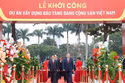 越共中央总书记苏林、政府总理范明政出席越南共产党博物馆建设项目开工仪式。图自越通社
