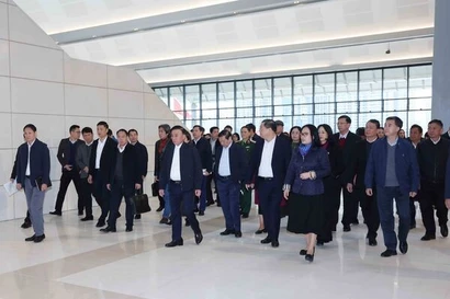 中央书记处常务书记陈锦秀检查越共十四大筹备工作