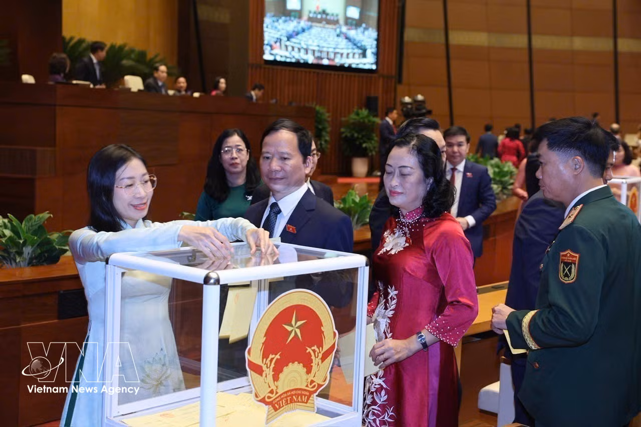 vnanet-potal-ky-hop-thu-nhat-quoc-hoi-khoa-xvi-quoc-hoi-bau-chu-tich-nuoc-8685377.jpg