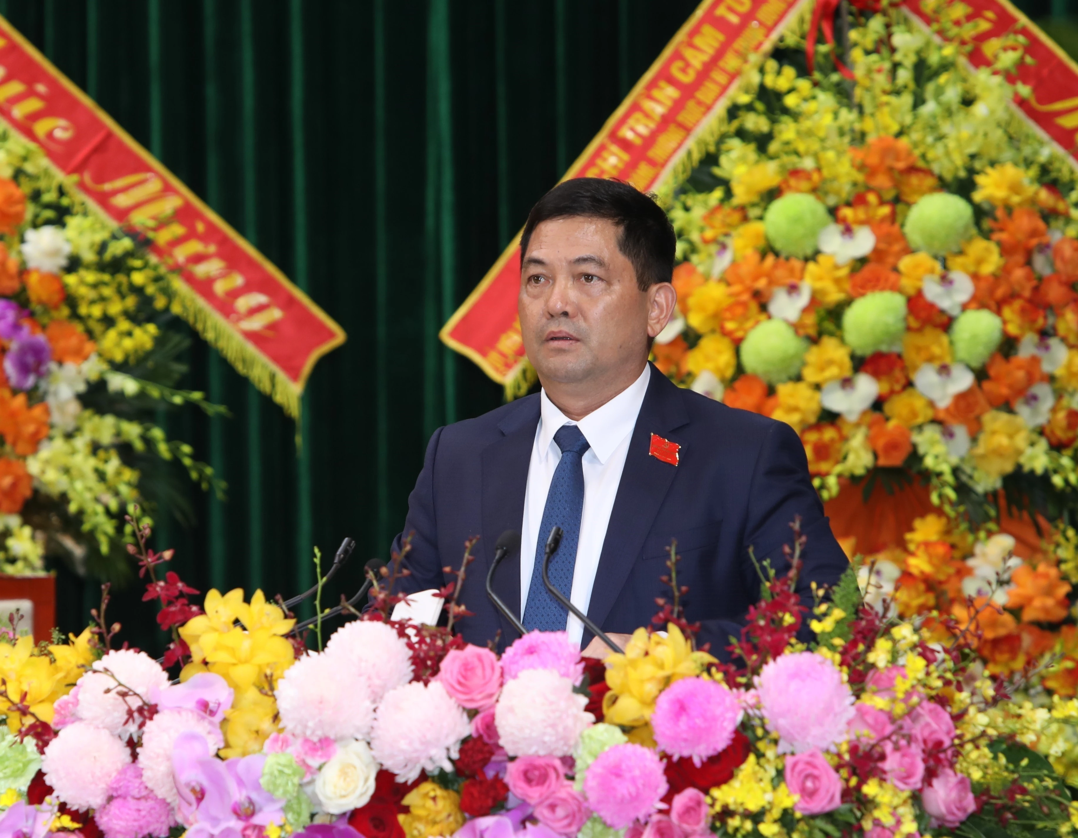 阮鸿泰同志担任北宁省委书记。图自越通社