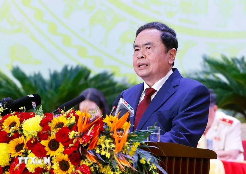 国会主席陈青敏发表讲话。图自越通社