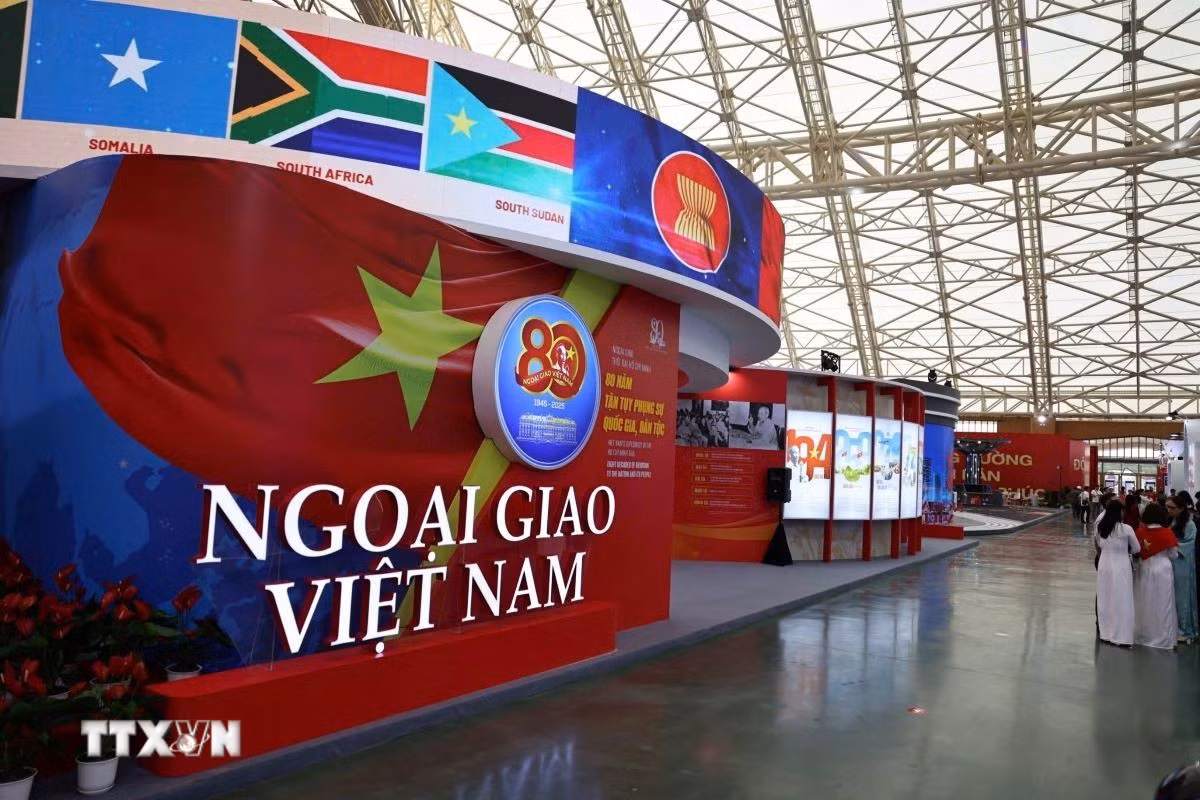 nganh-ngoai-giao-0801-2.jpg