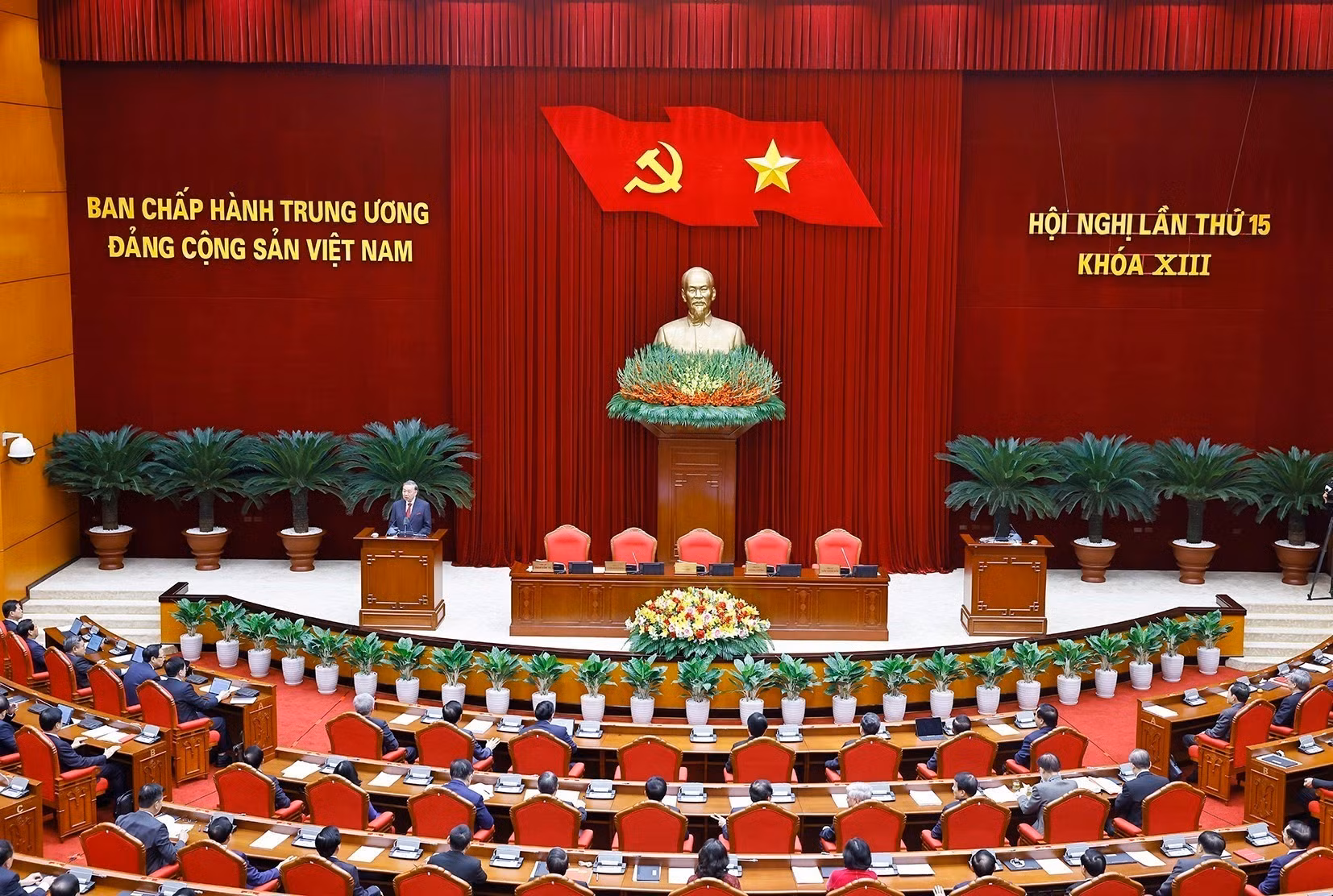 4-tong-bi-thu-to-lam-phat-bieu-be-mac-hoi-nghi-lan-thu-15-ban-chap-hanh-trung-uong-dang-khoa-xiii-anh-doan-tan-ttxvn.jpg