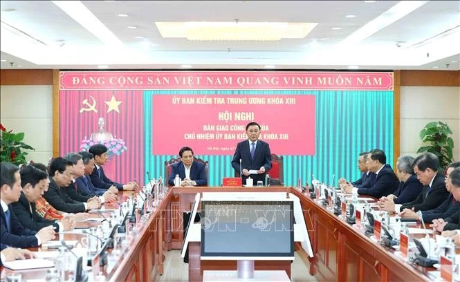 越共中央书记处常务书记陈锦绣发表讲话。图自越通社