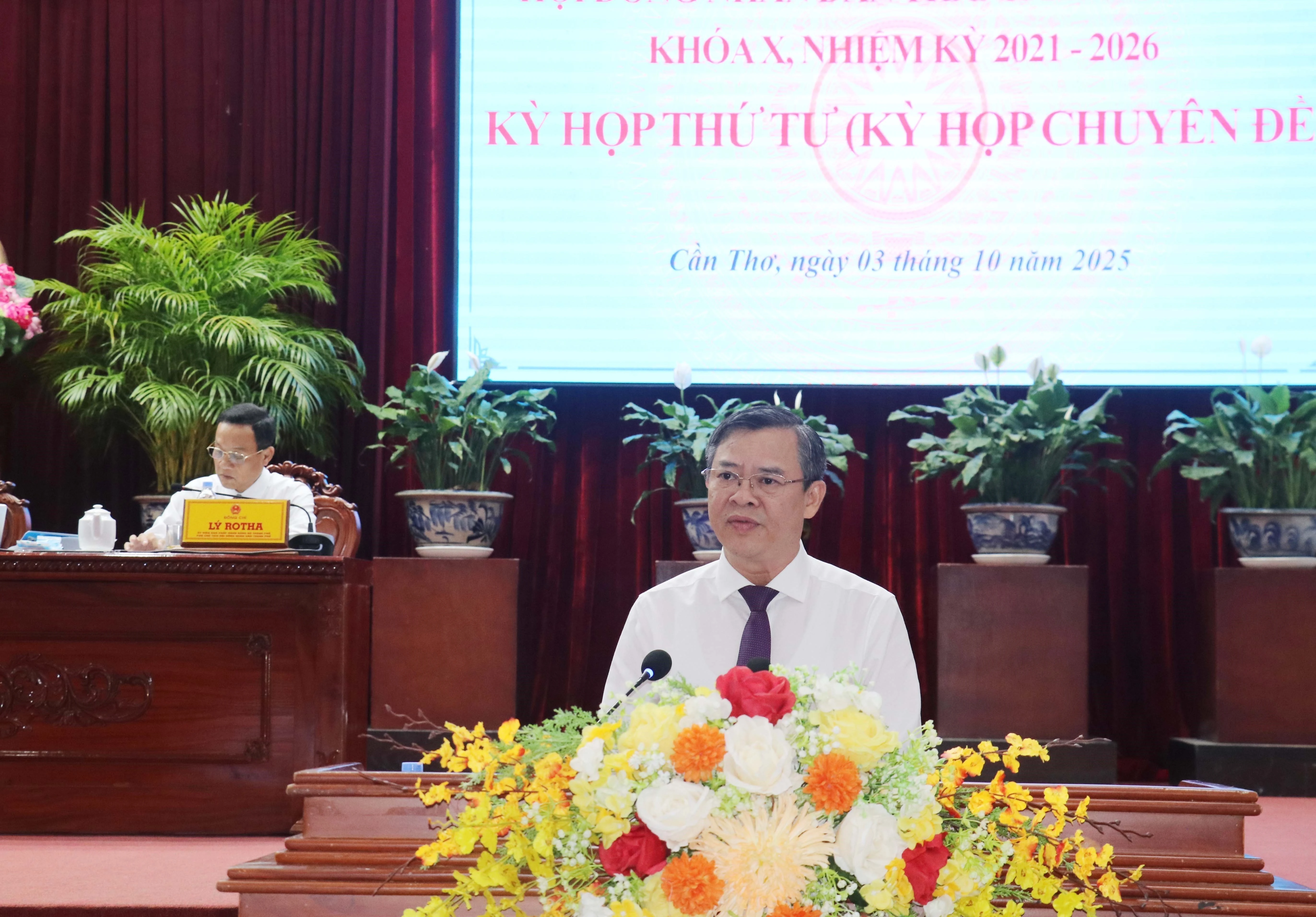 张景宣当选芹苴市人民委员会主席。图自越通社