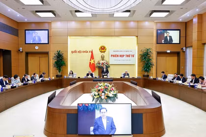 越南国会主席陈青敏主持国家选举委员会第四次会议
