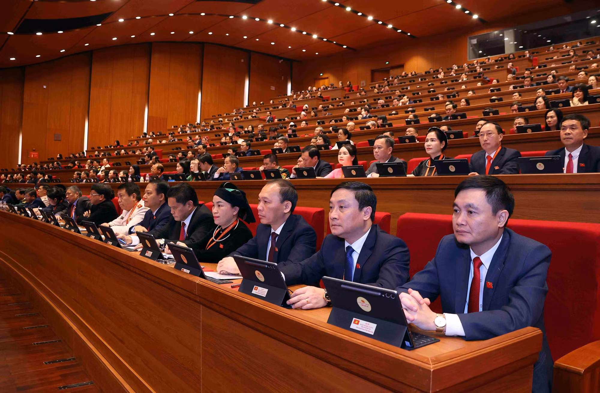 vna-potal-phien-khai-mac-dai-hoi-xiv-cua-dang-8540889.jpg