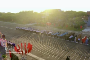 越南全国各地近7900万选民踊跃参加投票