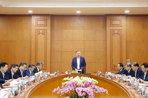 苏林总书记：提高基层干部素质是一项紧迫、具有长远意义的战略任务