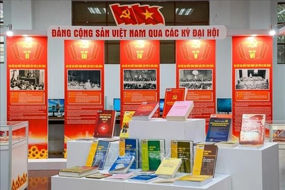 “越南共产党历次全国代表大会”资料专题展于2026年1月26日至2月26日举行，介绍了800件关于越南共产党历次全国代表大会的资料。图片来源： 越通社