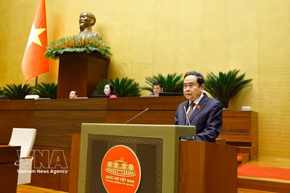 国会主席陈青敏在会上致闭幕词。图自越通社