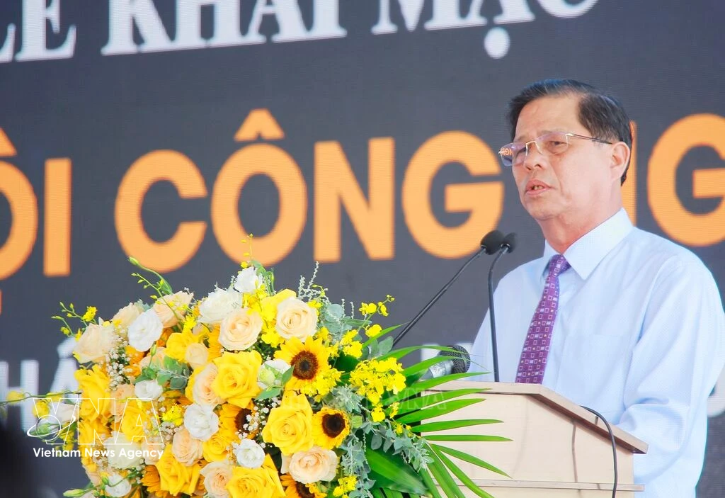 原庆和省人民委员会主席、第十一、十二、十三届国会代表阮晋遵 图自越通社