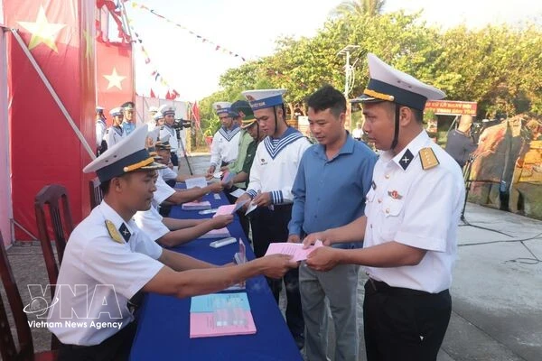 截至3月15日14时15分：80%的选民参加投票选举