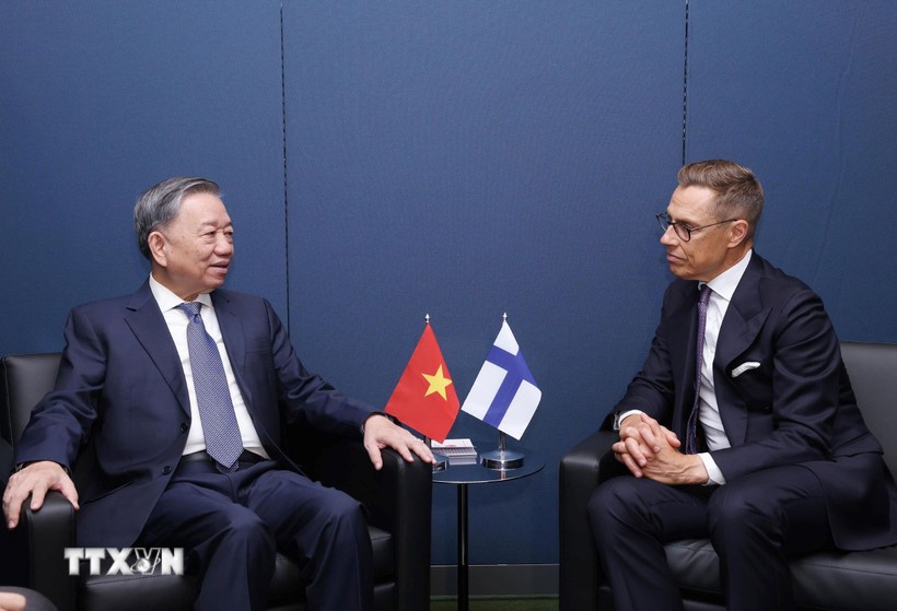 越共中央总书记苏林会见芬兰总统亚历山大·斯图布。图自越通社