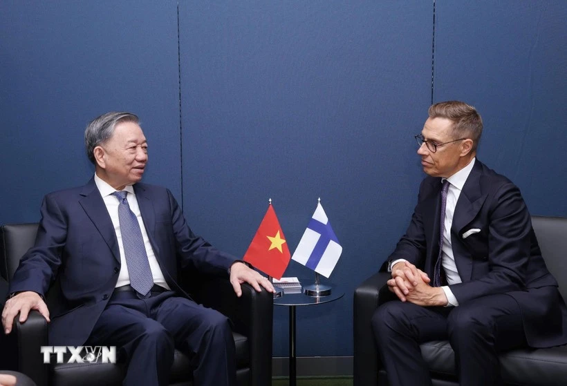 越共中央总书记苏林会见芬兰总统亚历山大·斯图布。图自越通社