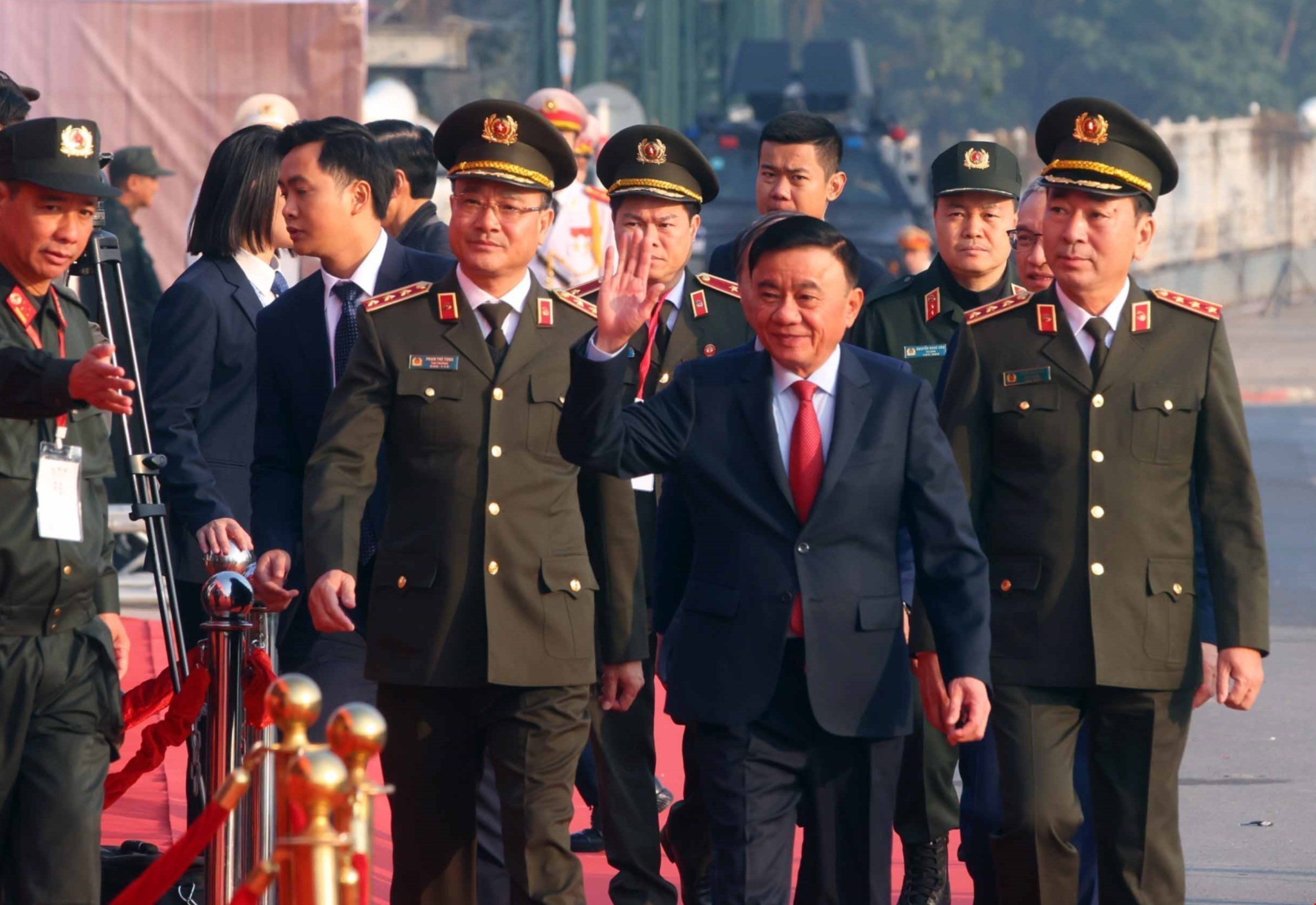 越共中央政治局委员、中央书记处常务书记陈锦秀出席活动。图自越通社