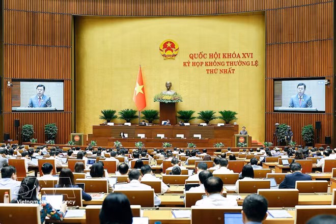 第十六届国会第一次非常规会议现场。图自越通社
