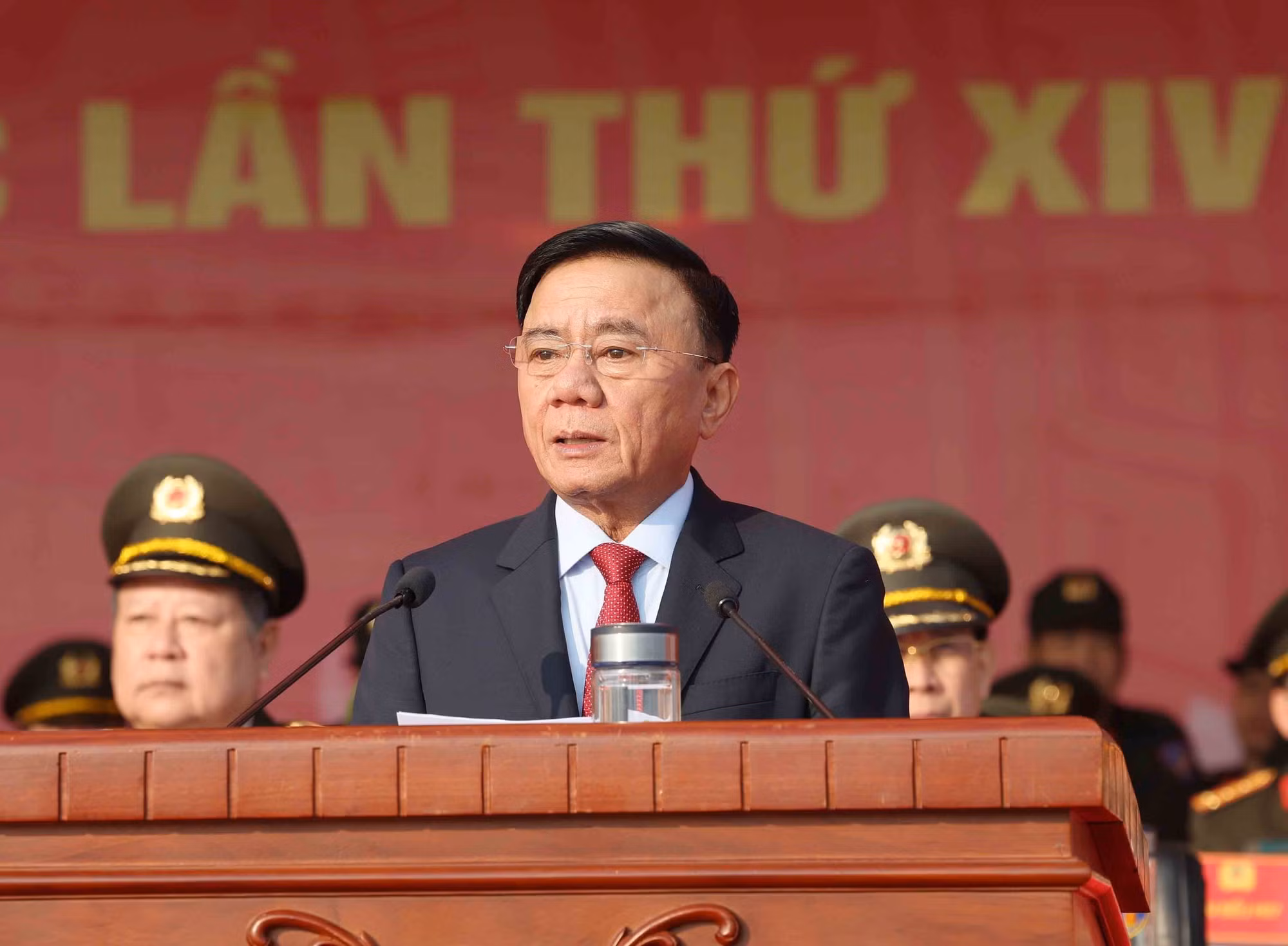 vna-potal-thuong-truc-ban-bi-thu-tran-cam-tu-du-le-xuat-quan-dien-tap-phuong-an-bao-dam-an-ninh-trat-tu-dai-hoi-dai-bieu-toan-quoc-lan-thu-xiv-cua-dan-8521935.jpg