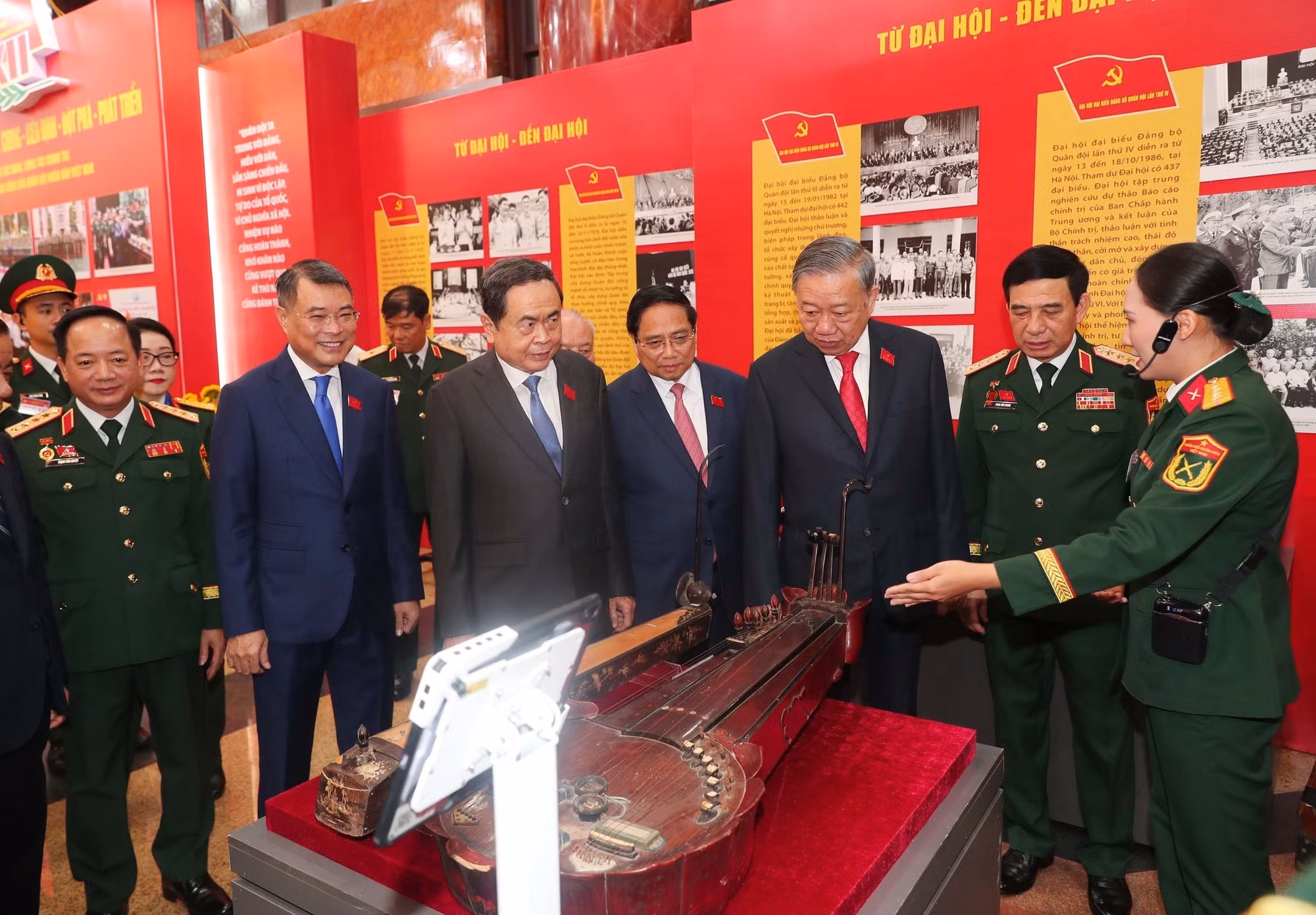 vna-potal-khai-mac-trong-the-dai-hoi-dai-bieu-dang-bo-quan-doi-nhiem-ky-2025-2030-8305957.jpg