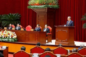 越共中央政治局、书记处会见原党和国家领导人