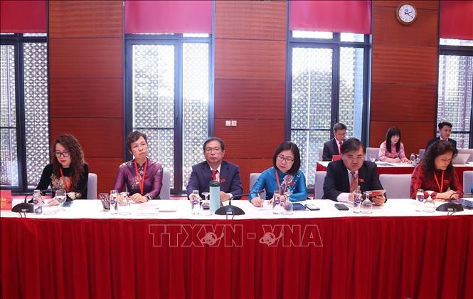 越通社代表团出席会议。图自越通社 dai-bieu-ttxvn.jpg
