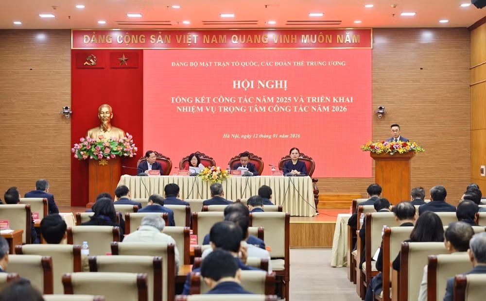 vna-potal-dang-uy-mat-tran-to-quoc-cac-doan-the-trung-uong-to-chuc-hoi-nghi-tong-ket-cong-tac-nam-2025-trien-khai-nhiem-vu-cong-tac-nam-2026-8525226.jpg