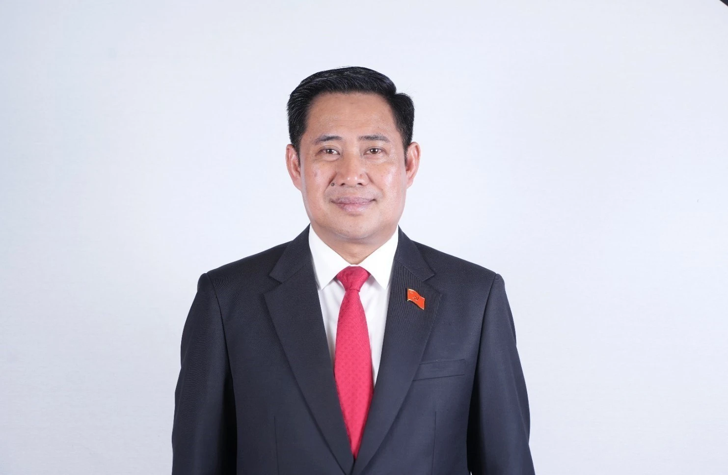 占巴塞省委书记阿伦赛·苏纳拉特。图自越通社
