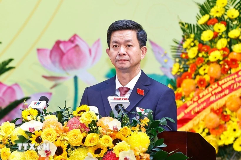 芹苴市市委书记、出席十四大的芹苴市代表团团长黎光松。图自越通社
