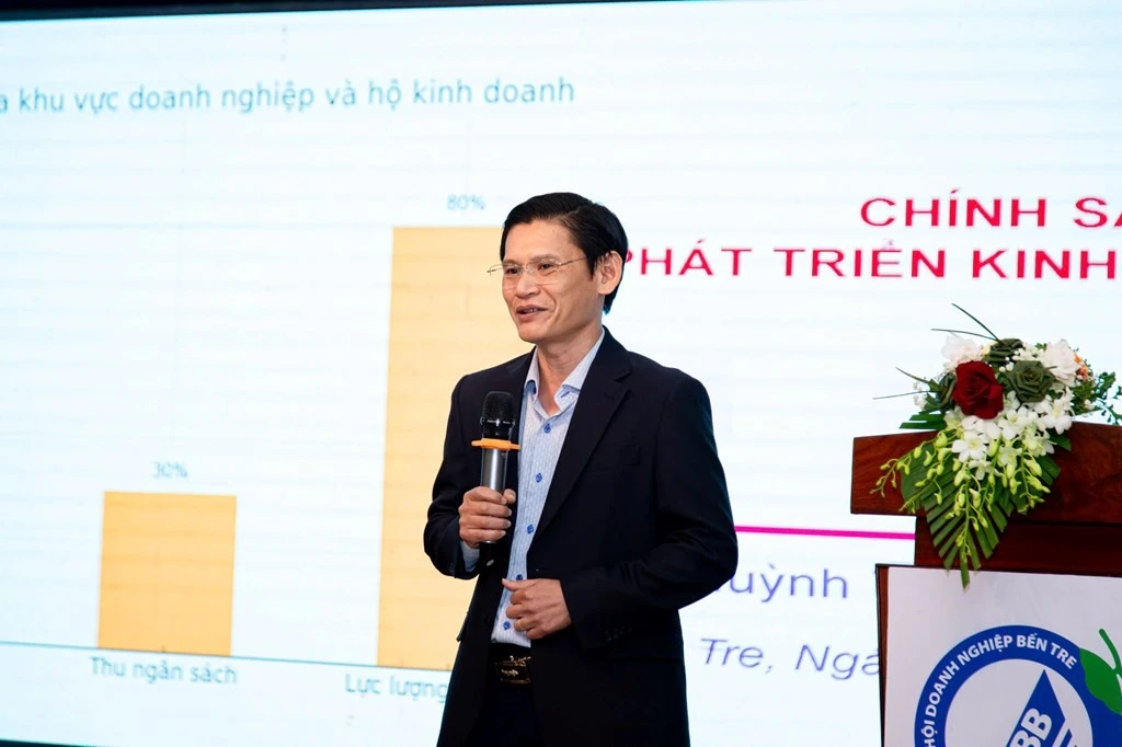 阮必成大学讲师——经济专家黄清田博士。（人物供图）