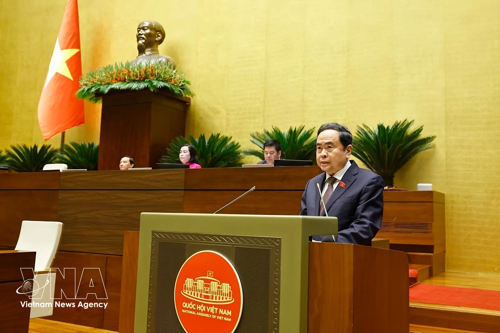 国会主席陈青敏在会上致闭幕词。图自越通社