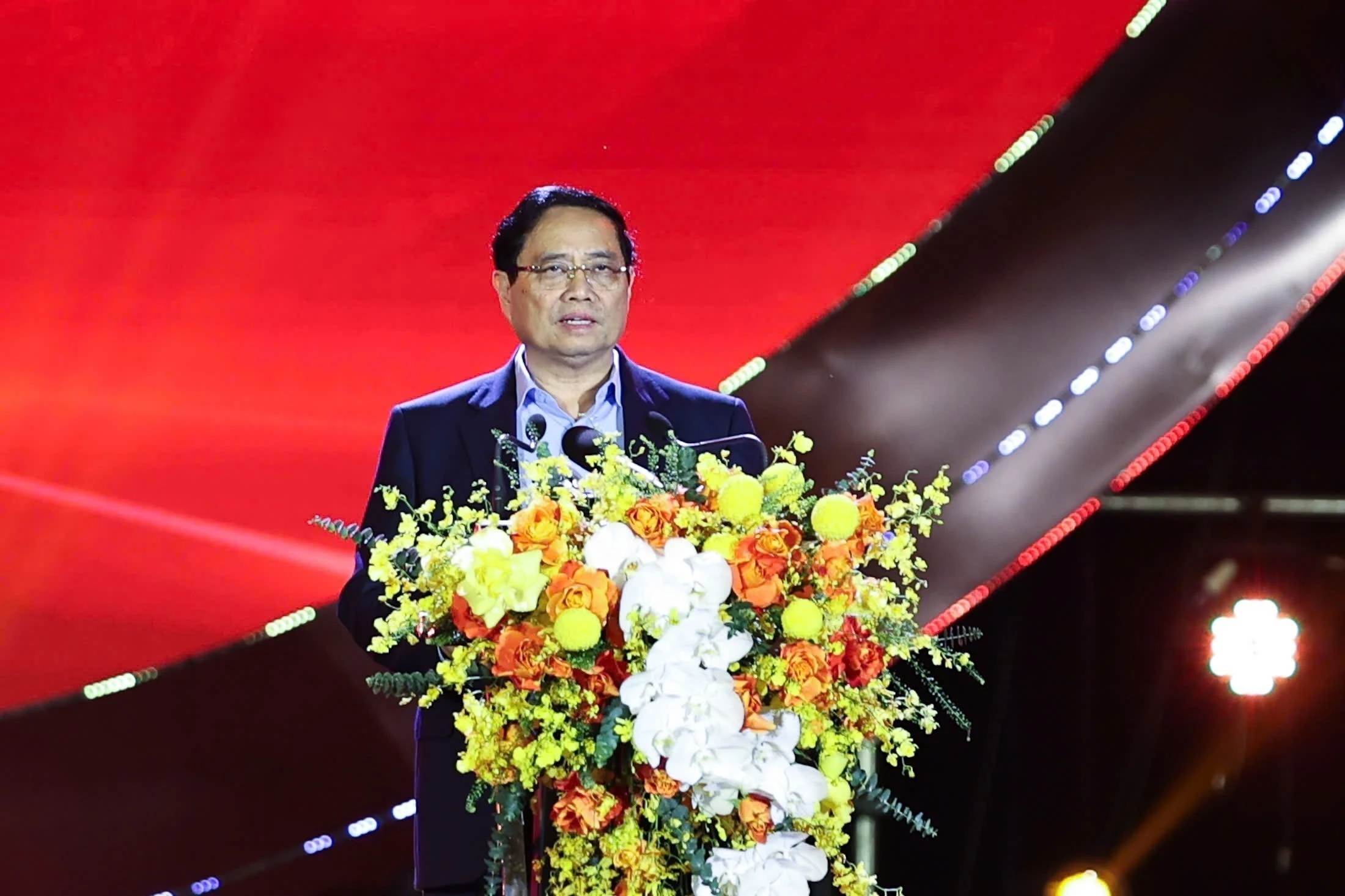 越南政府总理范明政出席“各民族大团结—越南文化遗产周”开幕式。图自越通社