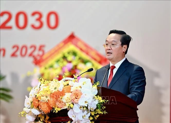 阮德忠同志再次当选乂安省委书记。图自越通社