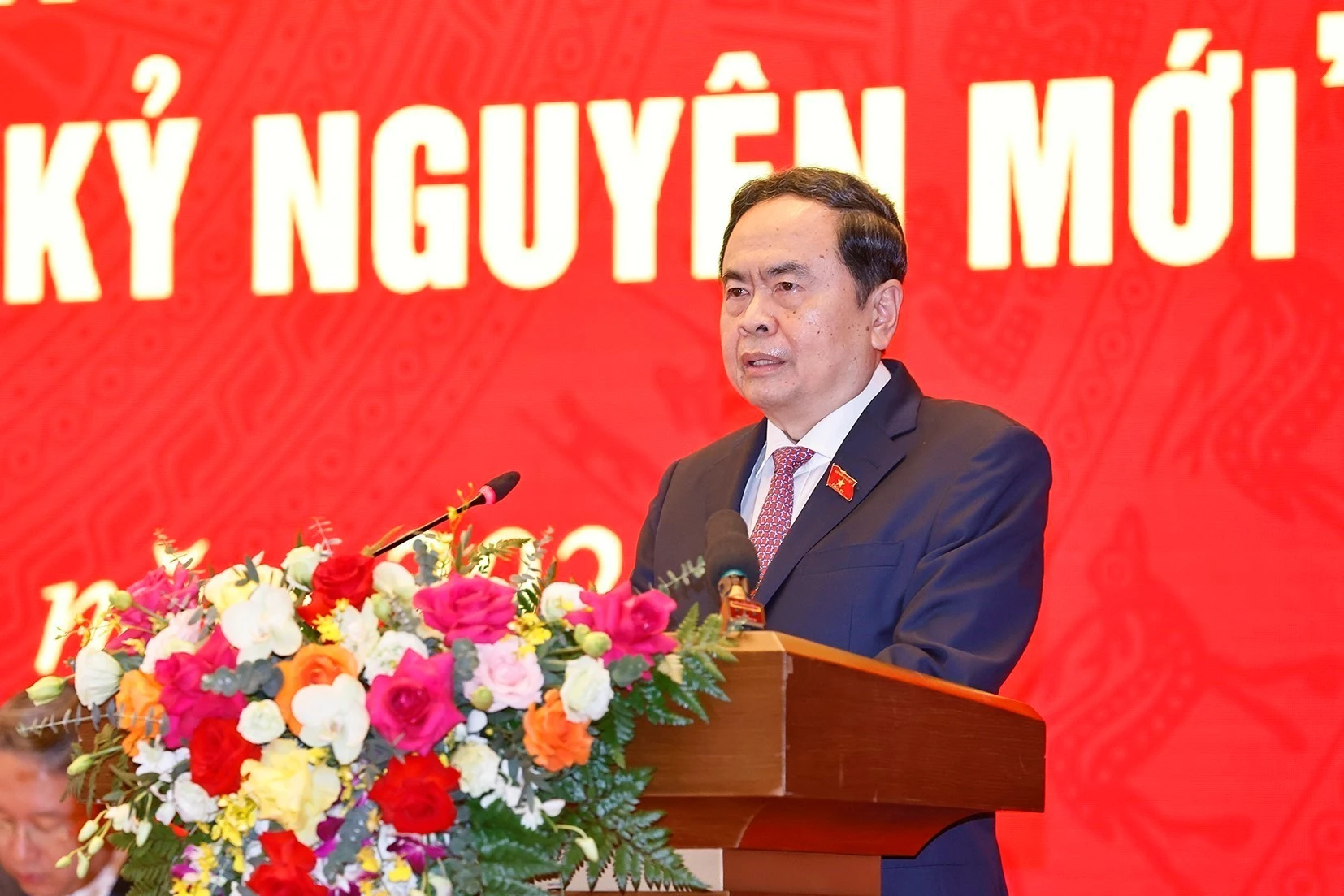 国会主席陈青敏在立法论坛上发表讲话。图自越通社